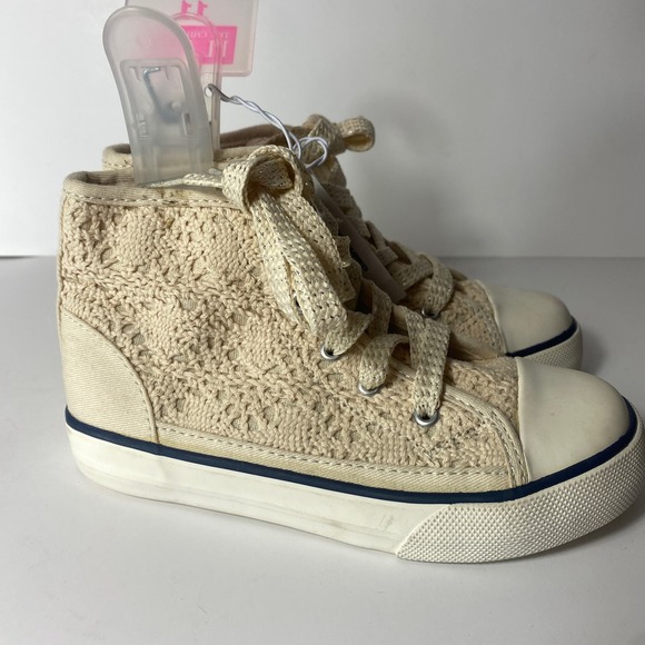 Childrens Place Girls Ivory Lace Crochet High Top Shoes Size 11 NWT - Picture 2 of 7